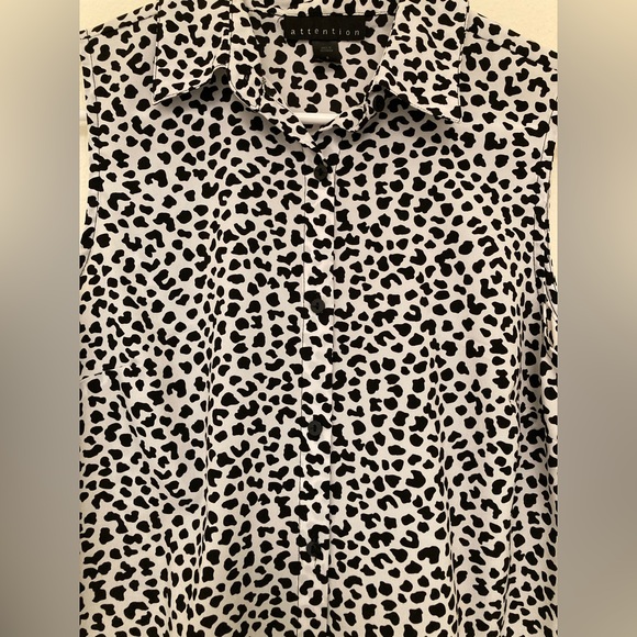 Attention Sleeveless Blouse in Small Cheetah Print Size S - Picture 2 of 8